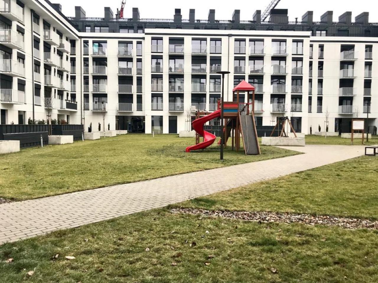Apartamenty Zajezdnia Mtp Познань Экстерьер фото